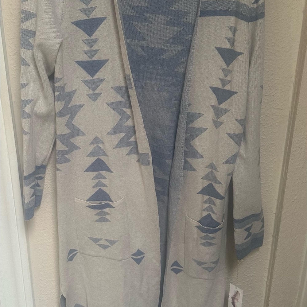 Jessica Simpson Cream and Blue Geometric Cardigan